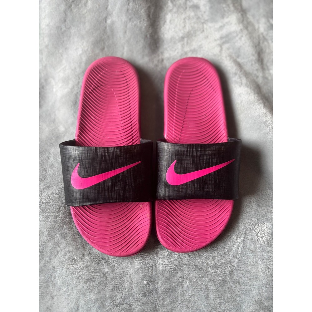 Nike Kawa Kids Slides Black Pink Swoosh Sandals Slip On Athletic Shoes-7Y